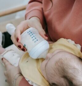 ترکیب شیر مادر و شیشه شیر عمو کتابی