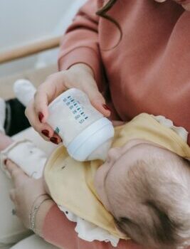 ترکیب شیر مادر و شیشه شیر عمو کتابی